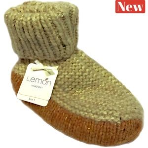 🆕 Lemon movie night wool slippers Cream and tan